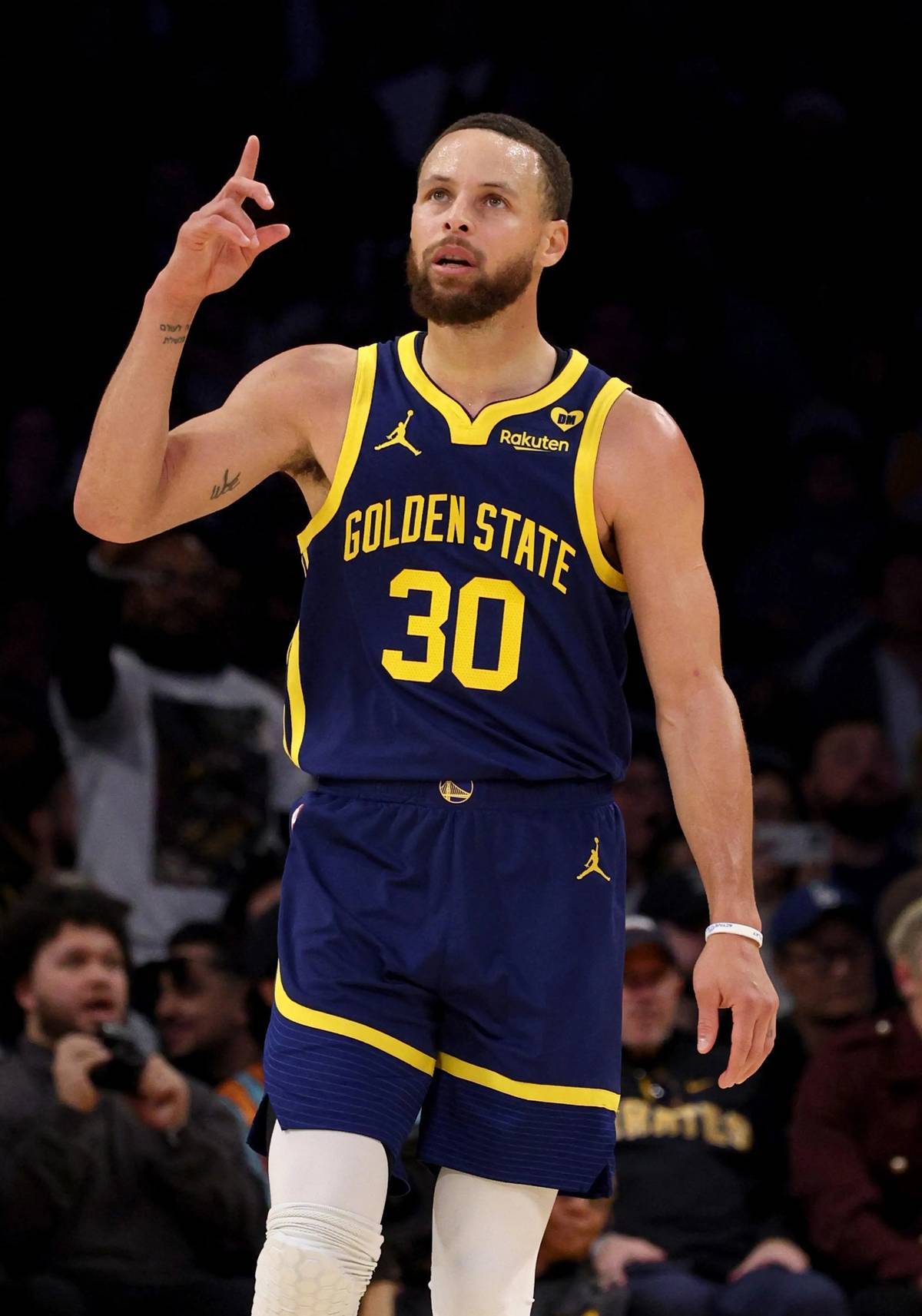 海洋之神590线路检测中心-伤病不断！库里17个赛季仅得26493分，他的职业生涯还能拿3万分吗